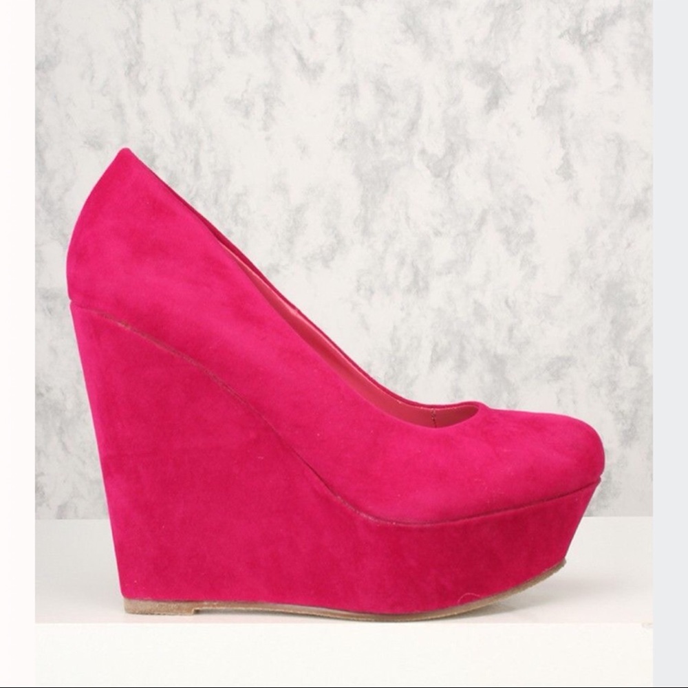 Sexy Fuchsia Close Toe Platform Wedges - Picture 2 of 5